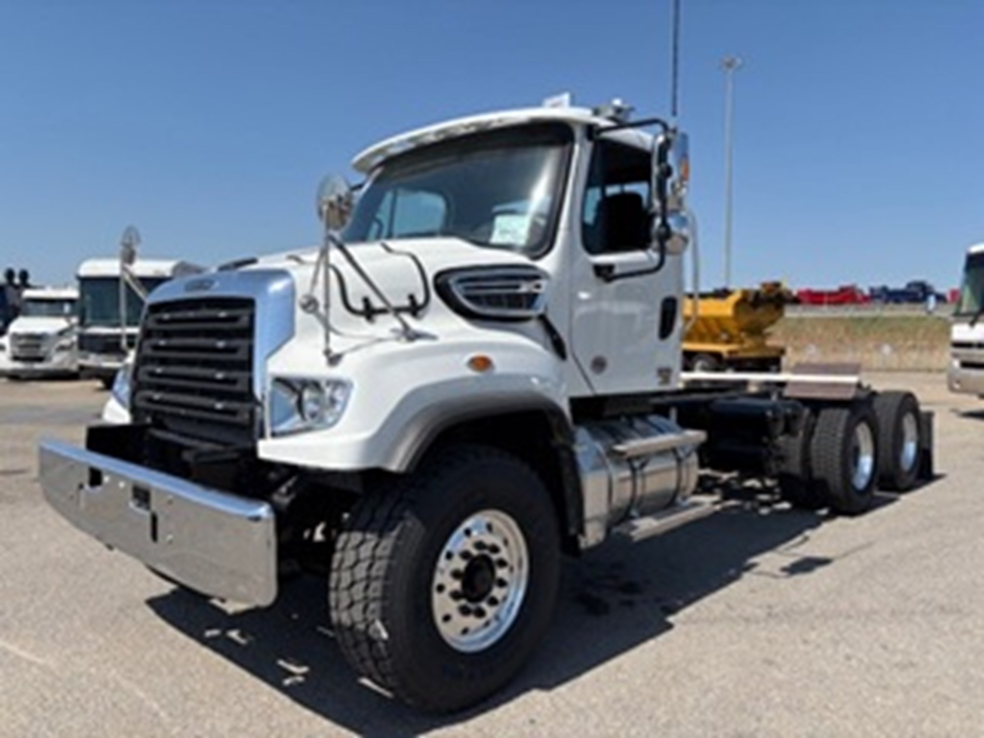 Freightliner 114SD 2026